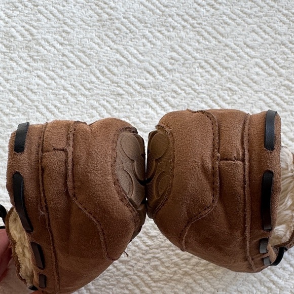 Iowa Hawkeyes Women's Brown Moccasin Size 8 - Picture 7 of 9